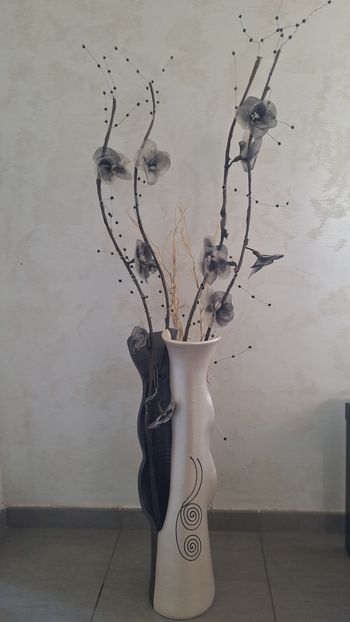 Vase haut décoratif