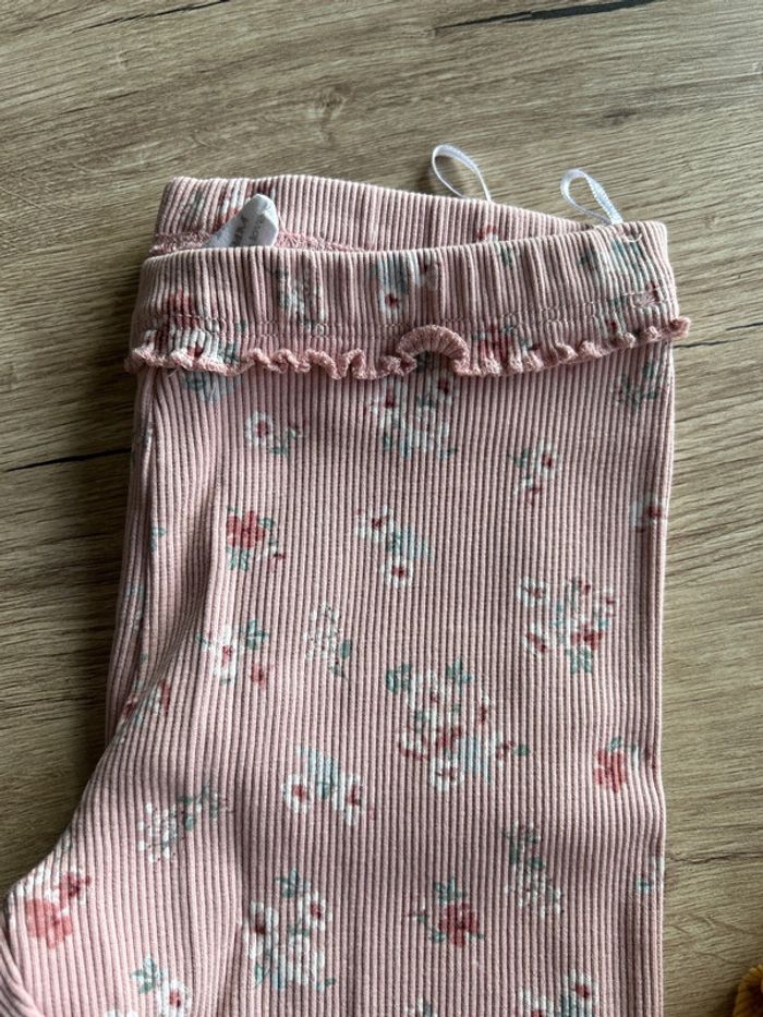 Lot de 2 leggings à fleurs C&A 92cm - photo numéro 3