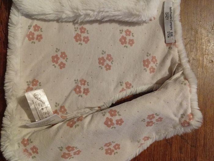 Gilet fausse fourrure taille 6 mois - photo numéro 4