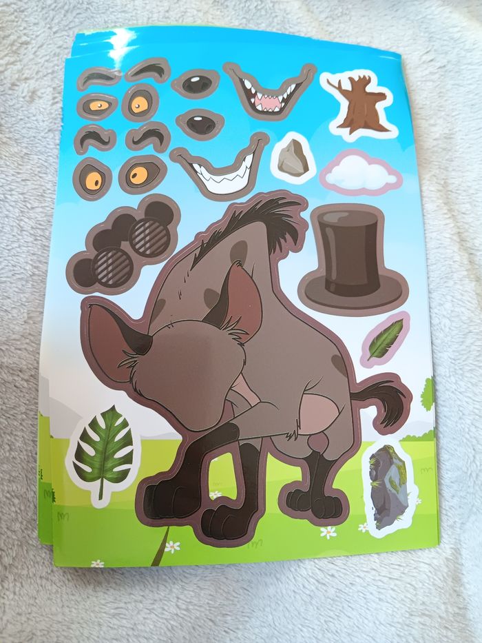 Puzzle stickers hyènes le roi lion disney