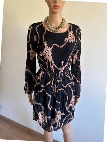 Robe plissée noire et beige neuve LolaLiza taille 36 (valeur 50€)