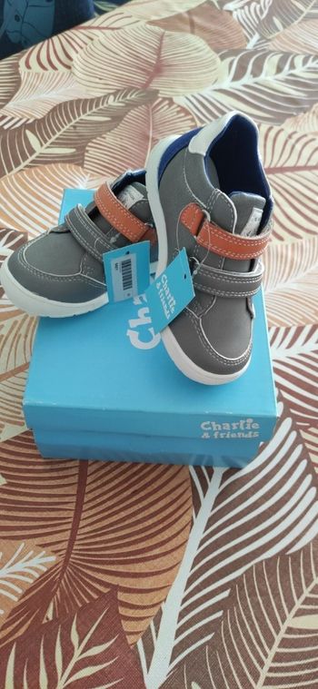 Chaussure garçon pointure 25