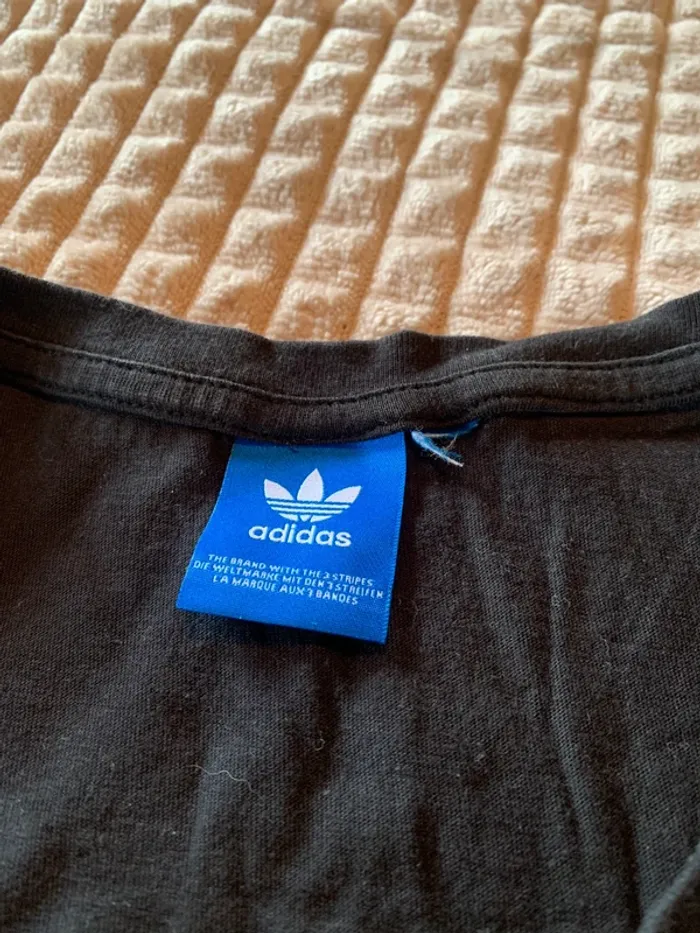 Top adidas - photo numéro 2