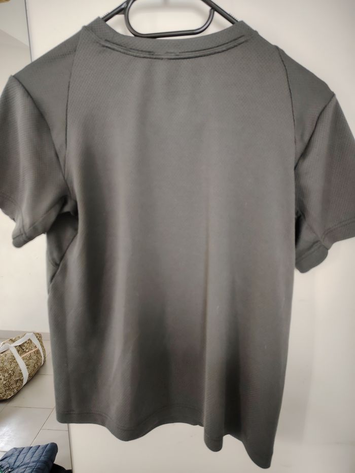T-shirt Nike taille 12-13 ans gris et vert - photo numéro 5
