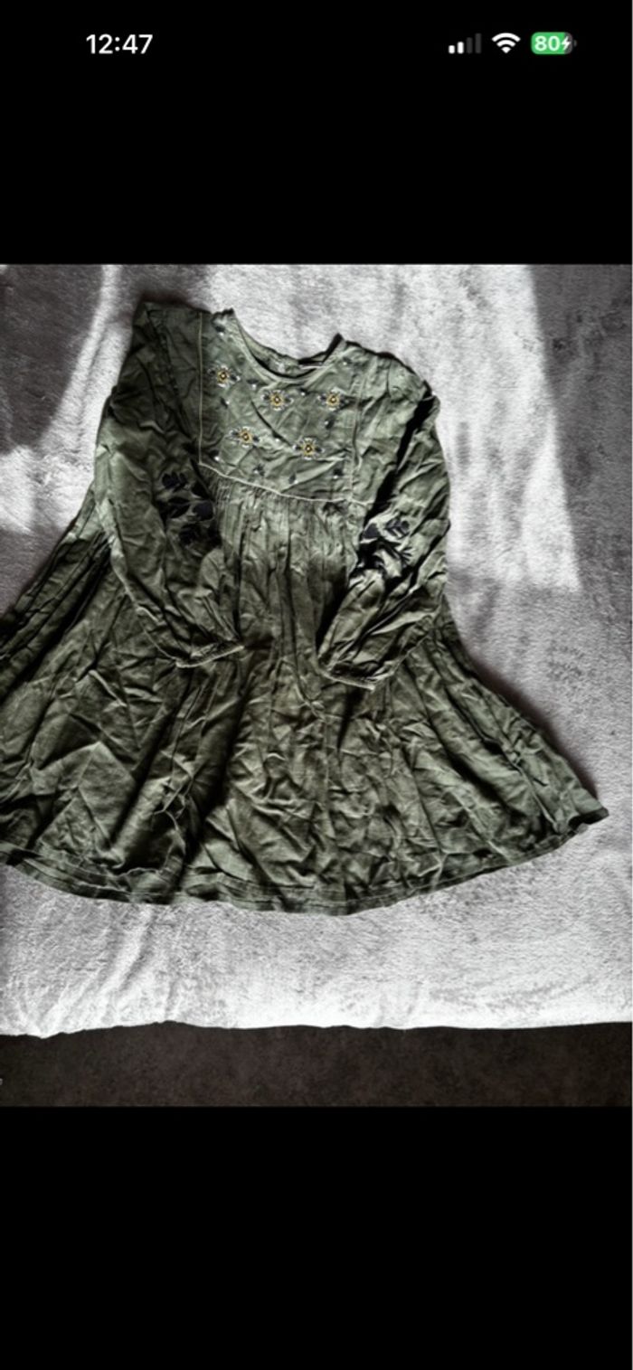 Robe verte - photo numéro 4