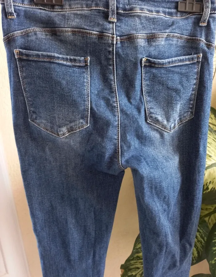 Jean taille 42 - photo numéro 4