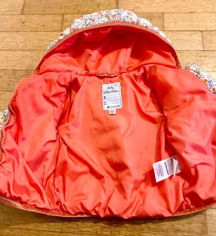 Doudoune fleurie Vertbaudet - 6 mois - TBE - photo numéro 5