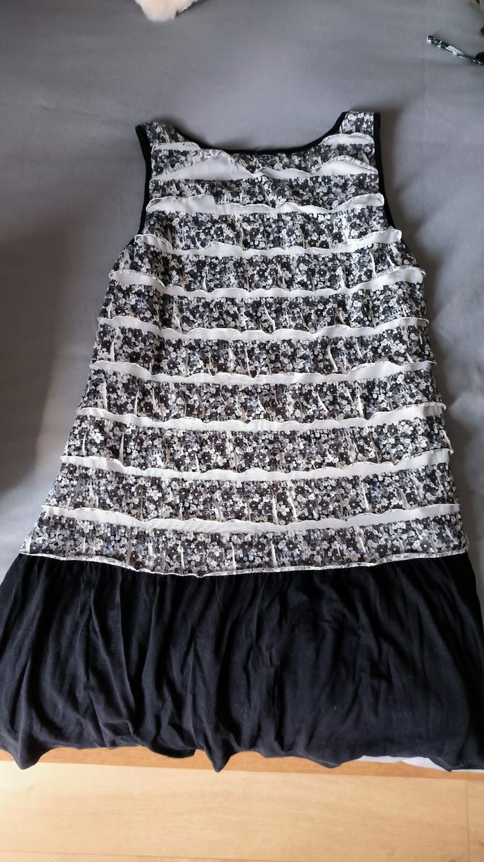 Vêtements femme au choix - photo numéro 7