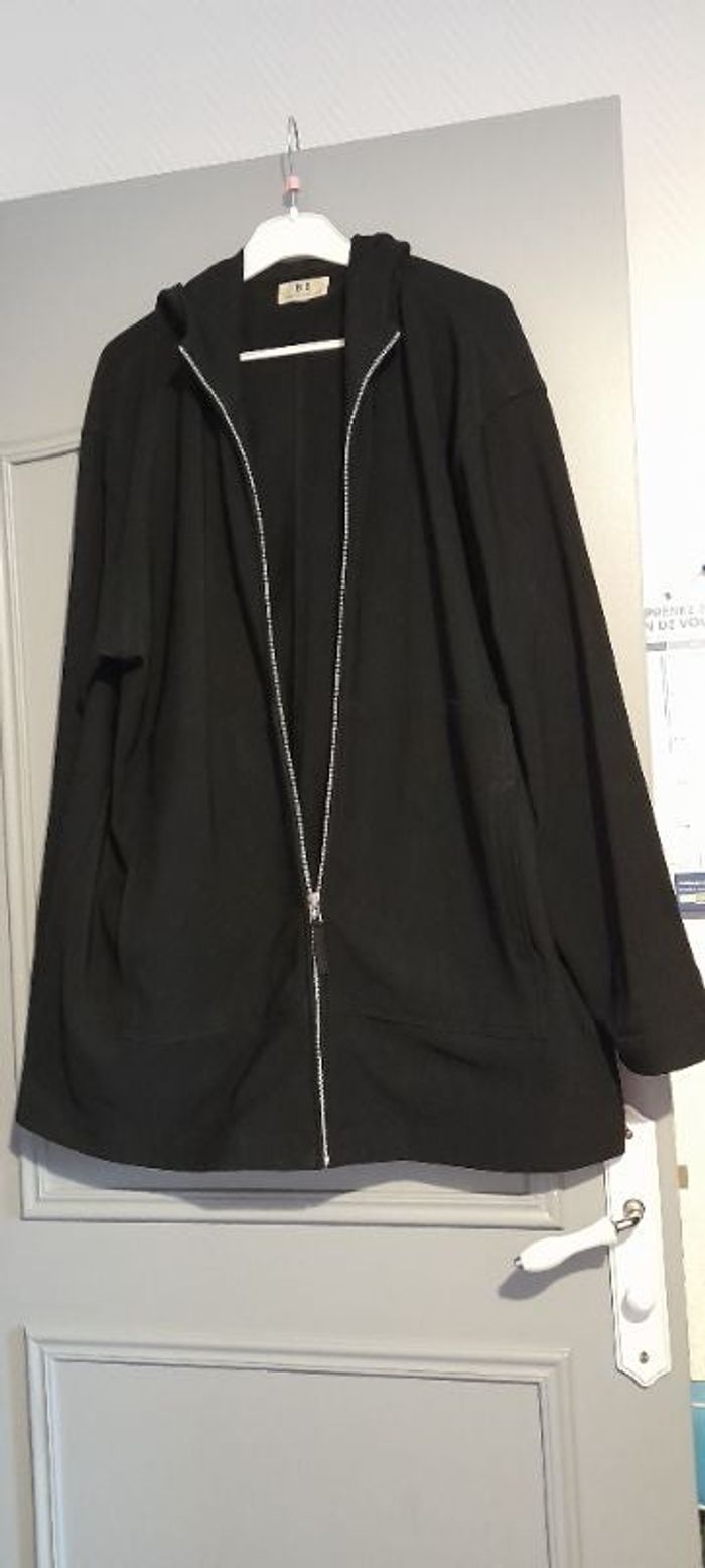 Veste gilet long noir 2 poches capuche