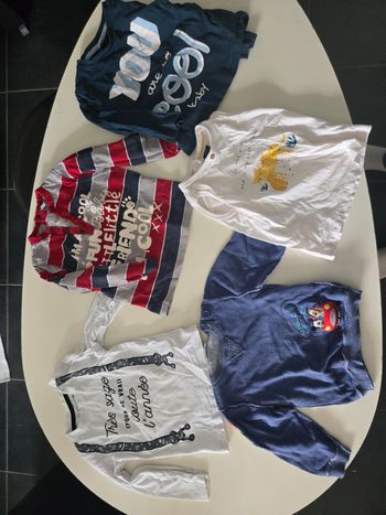 Lot vêtements taille 2 ans