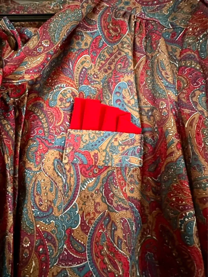 Robe Vintage à Motif Cachemire – Élégance Rétro et Couleurs Intenses - photo numéro 2