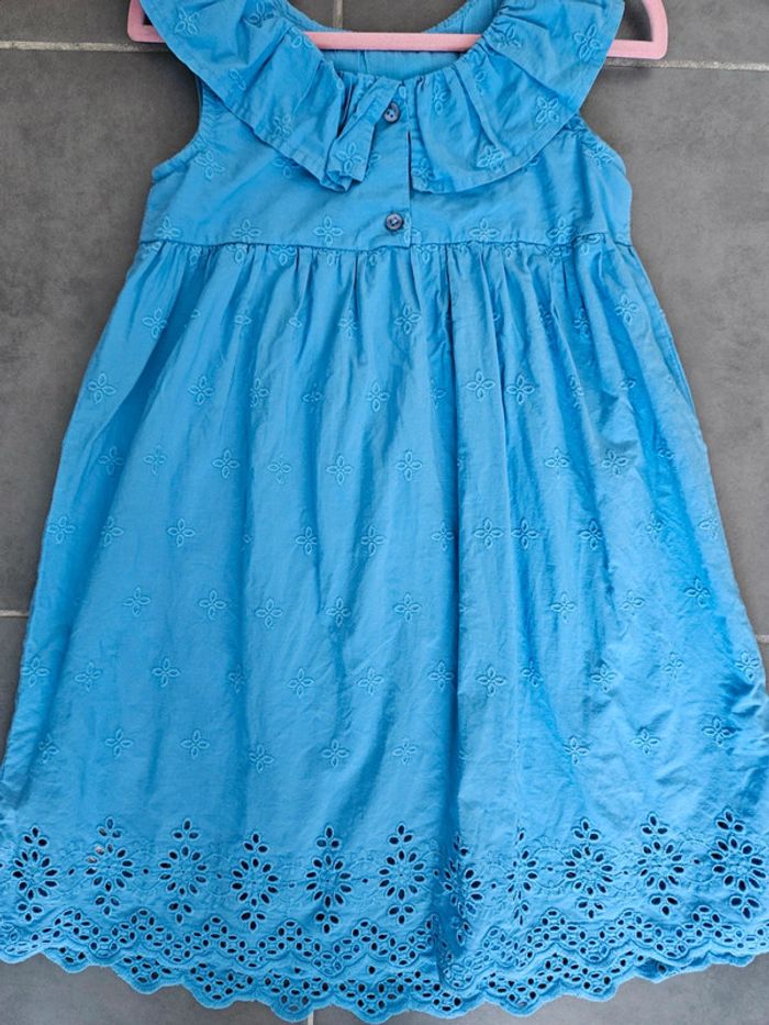 Robe Primark, taille 6-7 ans(122cm), portée 2-3 fois, Vraiment Comme Neuve - photo numéro 14