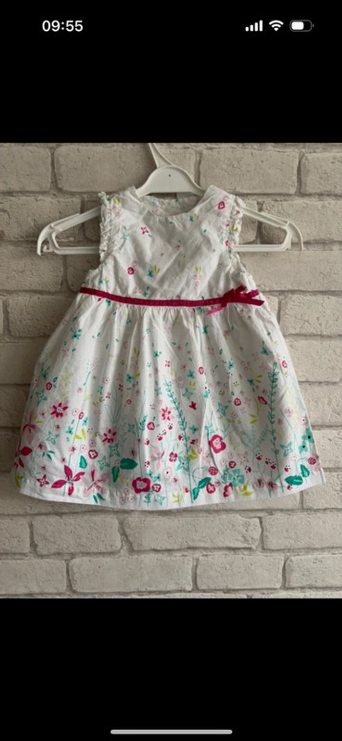 Robe tex taille 6 mois