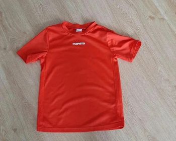 🌟 Tee-shirt de sport orange Kipsta | 8 ans | Decathlon | Très bon état | Réductions pour lots