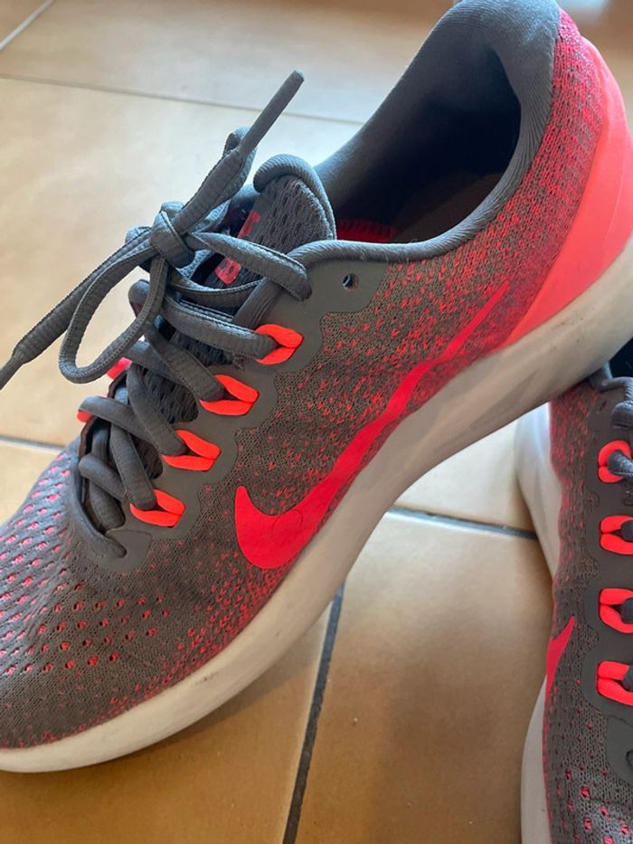 Baskets femme Nike taille 38 - photo numéro 7