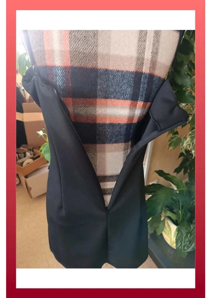 Robe de soirée noire - photo numéro 8