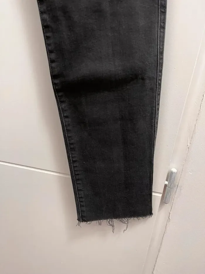 Jean Pull & Bear neuf Slim Mom 🌸 36 - photo numéro 3