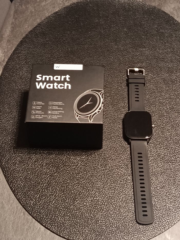 Montre connectée comme neuf - photo numéro 2