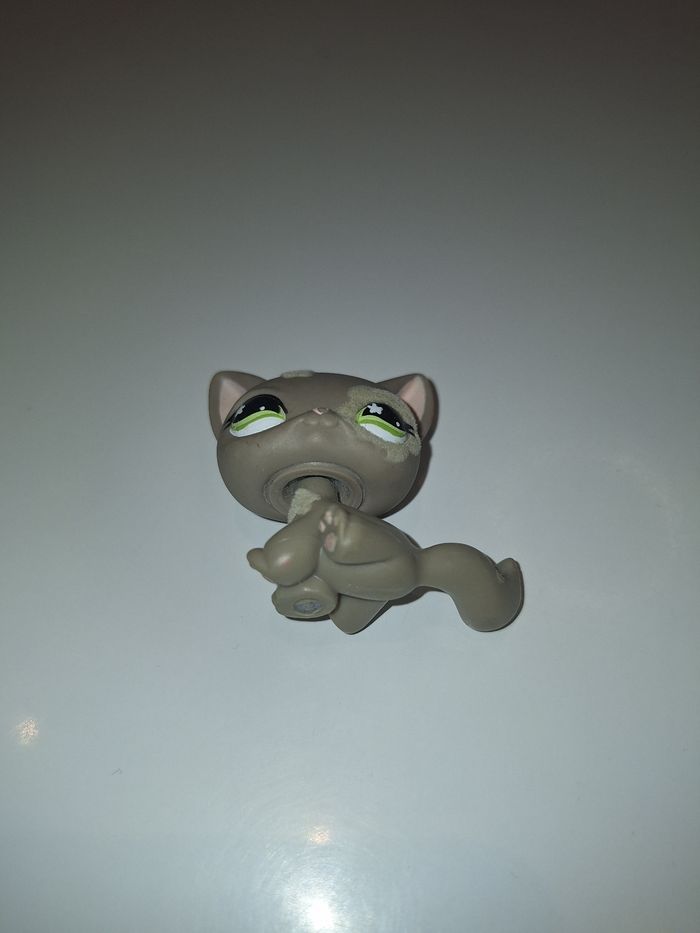 Petshop LPS chat gris yeux vers contour oeil gris et fleur - photo numéro 2