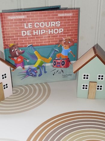 📚 Hachette Jeunesse  Le cours de Hip-hop Neuf