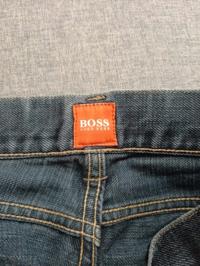 C58 jeans bleu Hugo Boss W34 - photo numéro 4