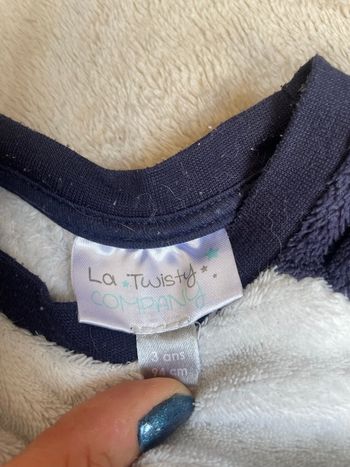 Lot 2 pyjamas 