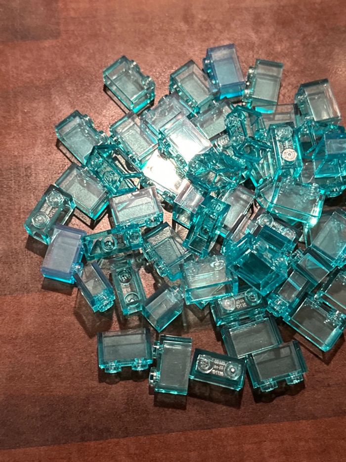 50 Brick Lego 1x2 without Bottom tube ref 3065 couleur Glitter trans Light blue - photo numéro 2