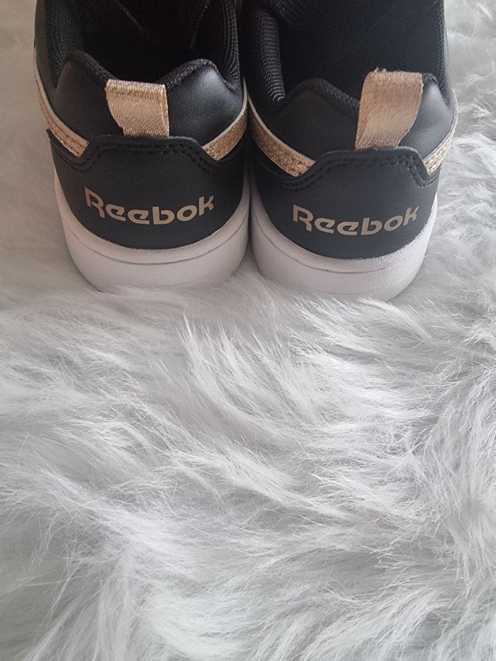 NEUVES (non portées) 🏷🥰🤩🩷superbes baskets fille pointure 34 Reebok🩷🥰🤩 - photo numéro 7