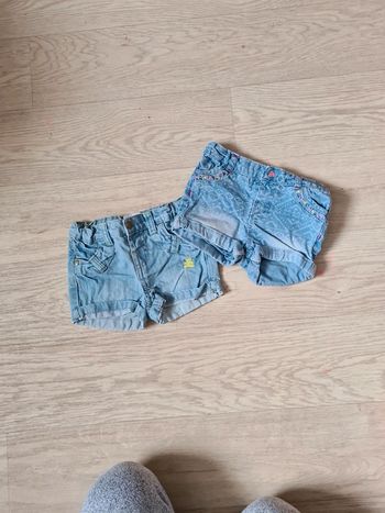 Lot 2 shorts jean 12 mois