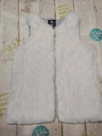Veste blanche et grise