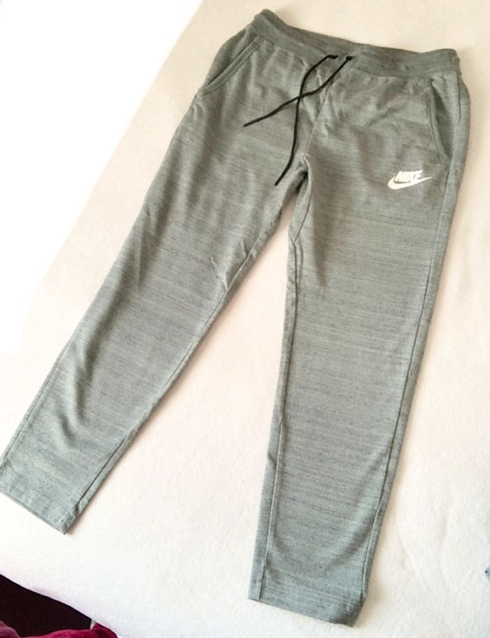 Ensemble NIKE bas de survêtement et t-shirt - photo numéro 6