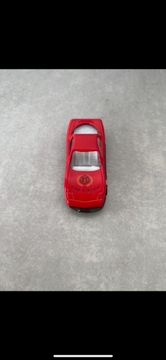 Jouet voiture de pompiers - photo numéro 3