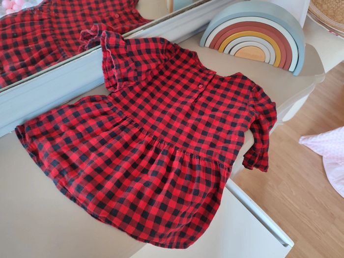 Robe rouge et noire 18/24 mois Baby Gap - photo numéro 4