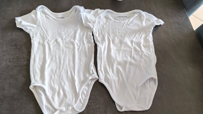 Lot 7 bodies manches courtes + 1 offert 36 mois  (98cm) - photo numéro 7