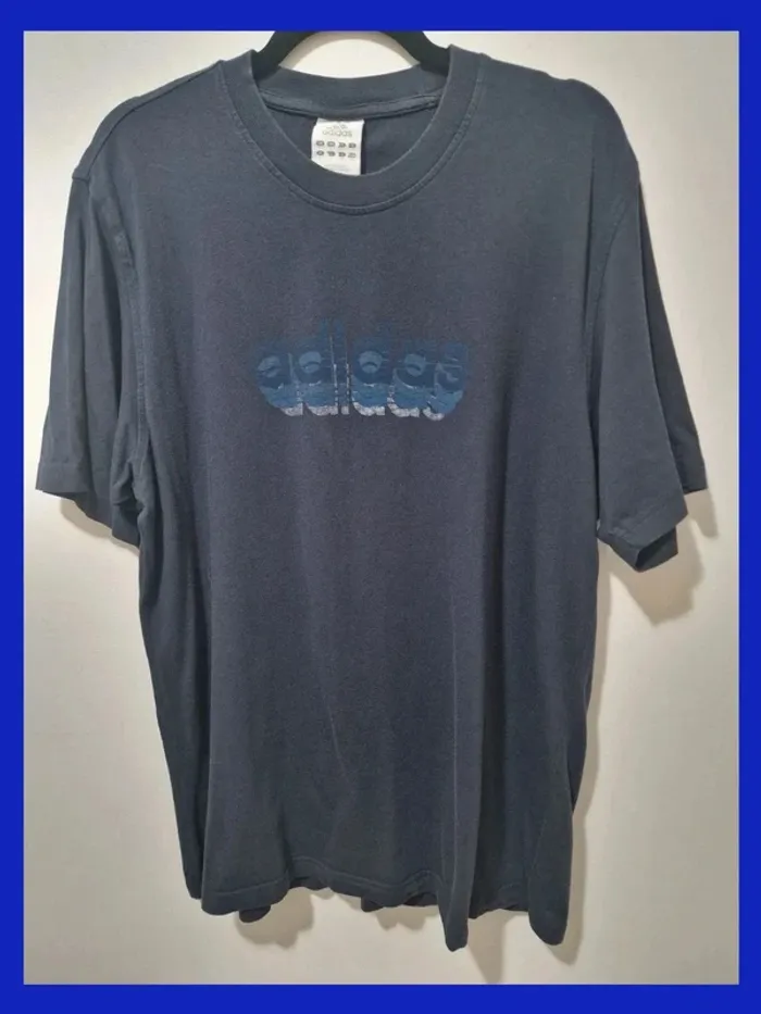 T-shirt Adidas vintage des années 90