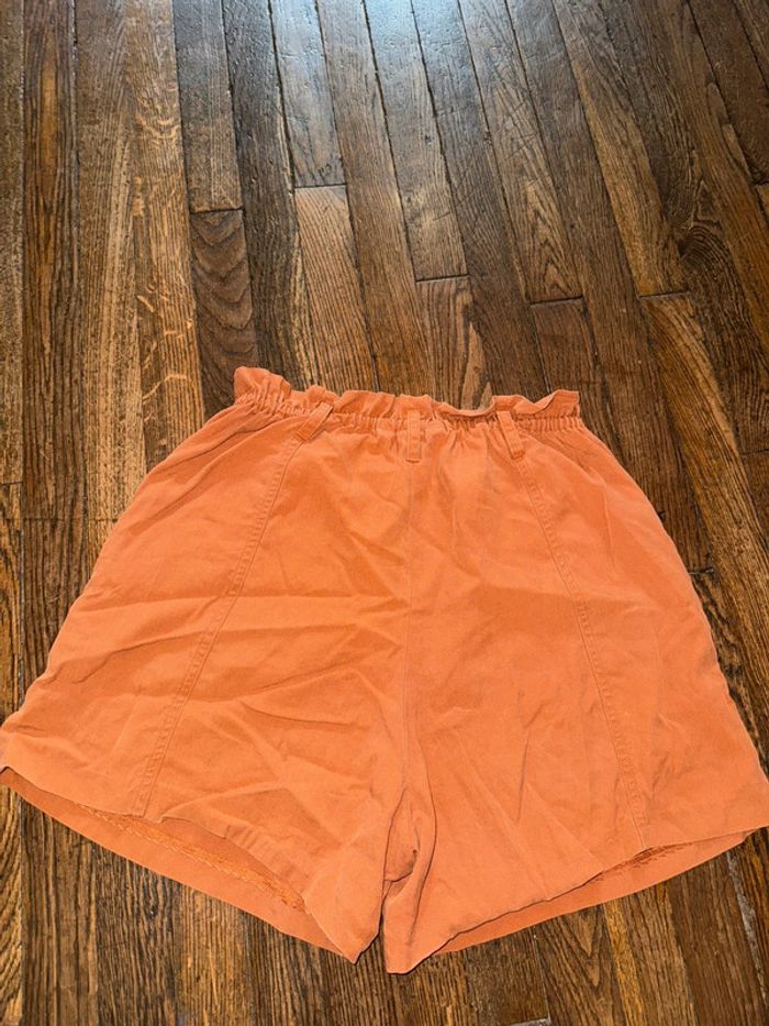 Short fluide Zara Porté bon état  Taille s - photo numéro 3