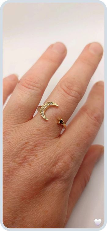 Magnifique bague en acier dorée