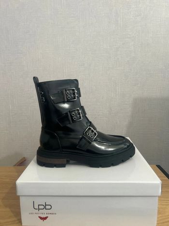 Bottines Les petites bombes 💣 noires vernies 38