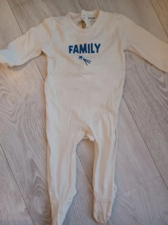 Pyjama bebe
