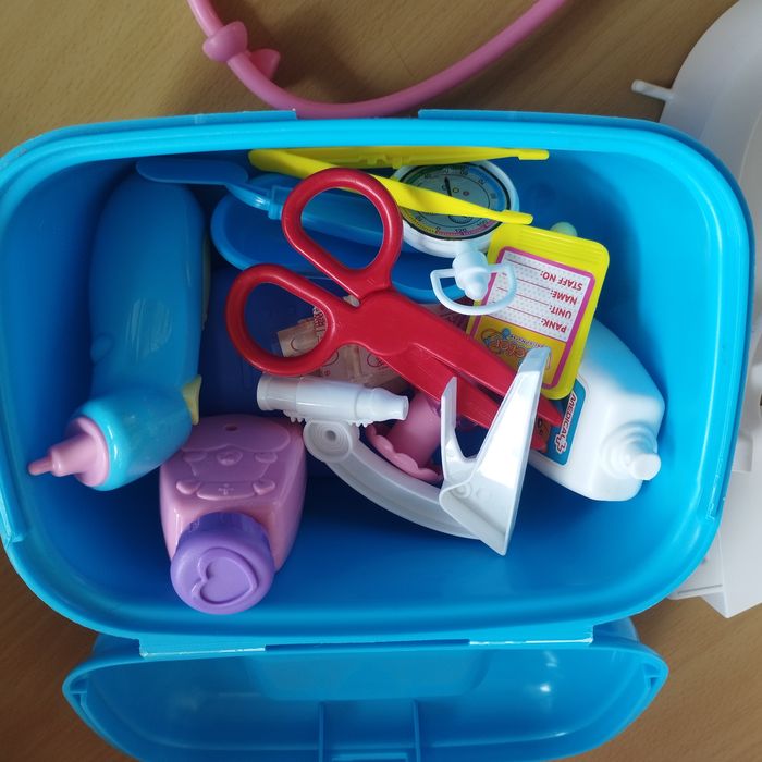 Valise de docteur et plateau sonores et ses accessoires - photo numéro 2