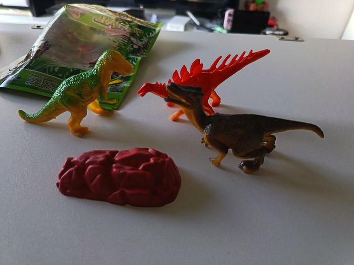 Lot de dinosaures - photo numéro 2