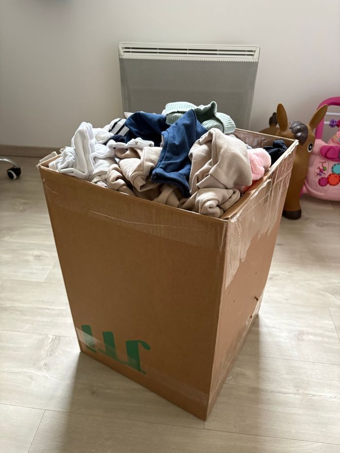 Lot de 52 vêtements bébé fille - photo numéro 9