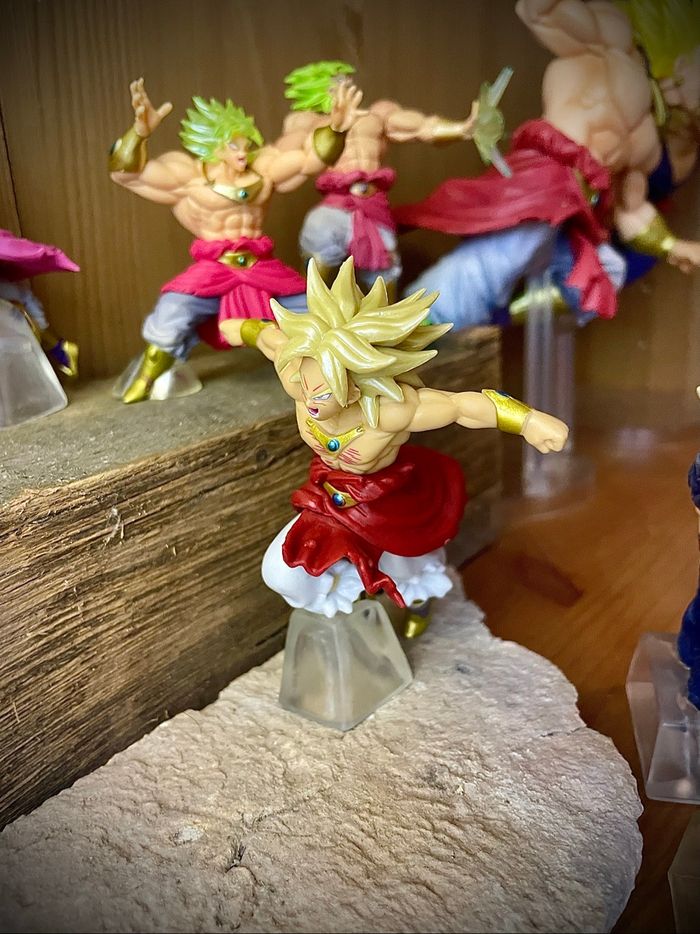 Figurine dragon ball gashapon hg Broly