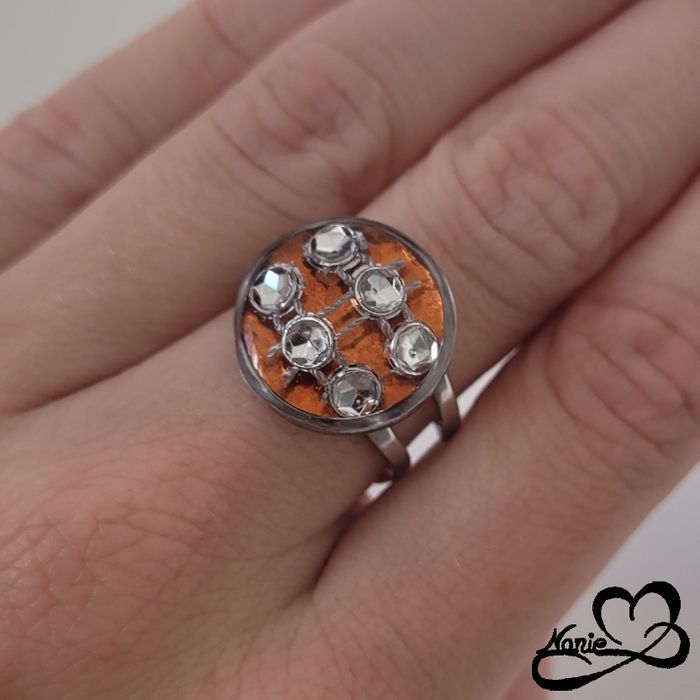 Bague ajustable ronde argentée et orange