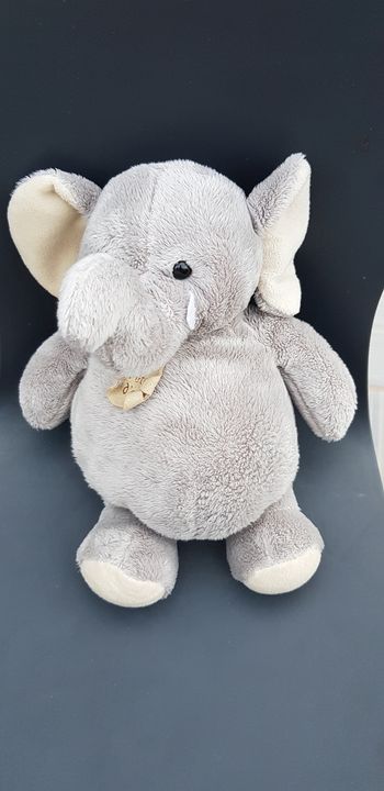 Peluche éléphant