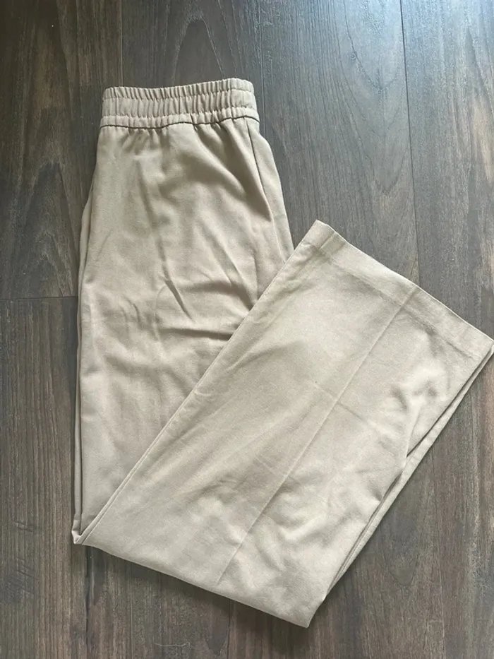 Pantalon large beige H&M - photo numéro 3