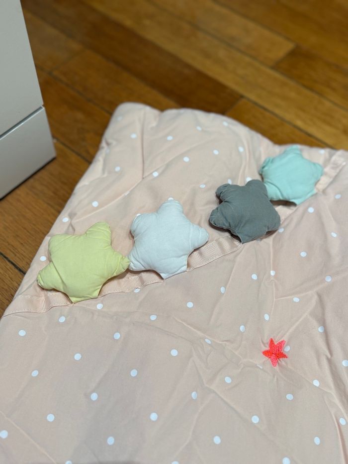Tapis d’éveil pour bébé Vertbaudet avec petits jeux sensoriels intégrés - photo numéro 4