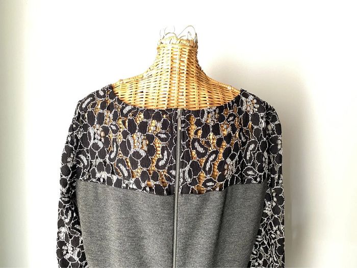 Robe Naf Naf grise avec dentelle noire taille 36 - photo numéro 7