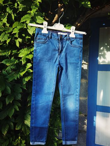 D1681 - jeans fille 8 ans