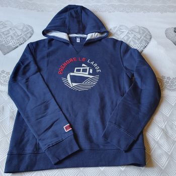 Sweat okaidi de taille 14ans